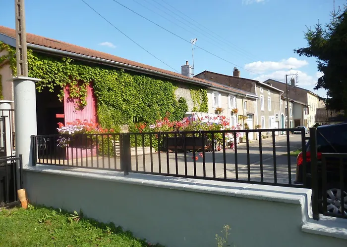 Charmante Avec Salle D'eau Privative Et Salon Commun, Proche Belgique Et Luxembourg - Fr-1-584-327 Boismont (Meurthe-et-Moselle)